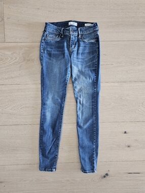 Jessica Simpson Skinny Jeans - 27
